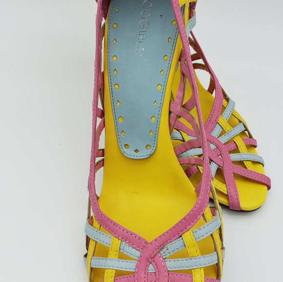 BCBGirls heels sz 8 1/2 - Picture 3 of 12